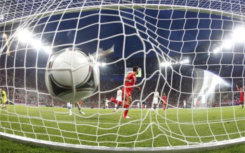 Вернуть сборную к жизни